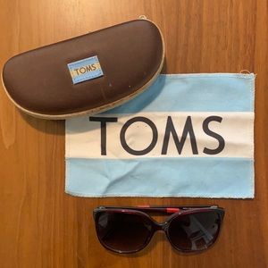 TOMS Sandela sunglasses.